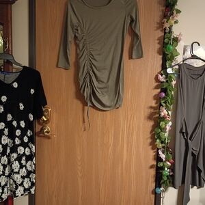 Is It Three Piece Summer Dress Size Small Lot